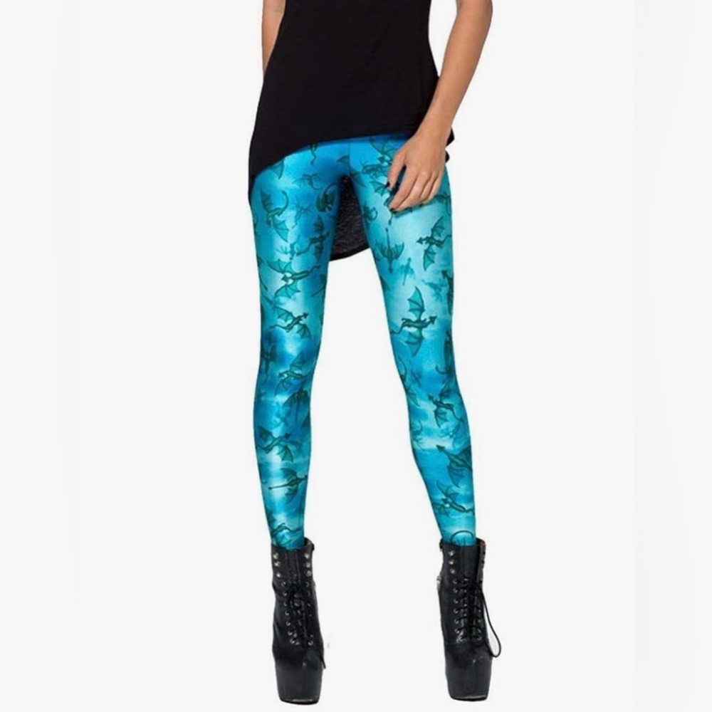 Women’s ankle length Blue and black dragon print elastic yoga pants/leggings! OS